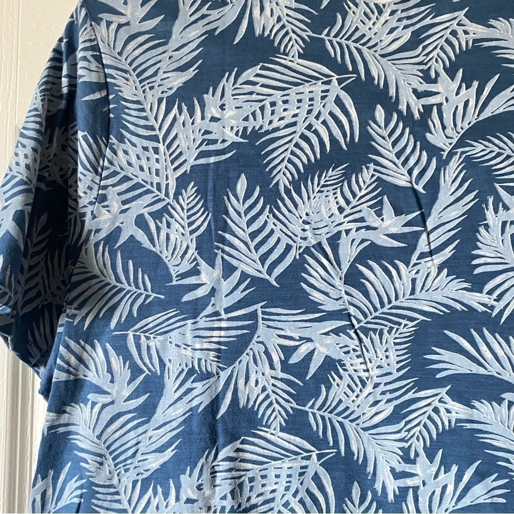 Express Palm Leaf Ringer Short Sleeve Shirt - Picture 6 of 7
